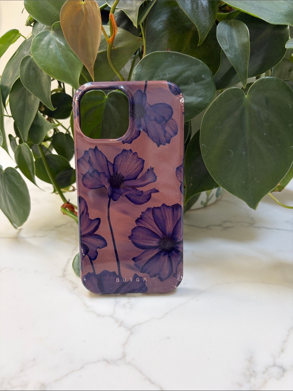 Burga Velvet Night IPhone 15
